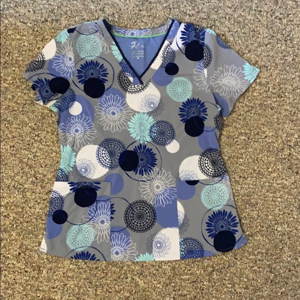 Patterned Scrub Top by Premiere (Healing Hands)